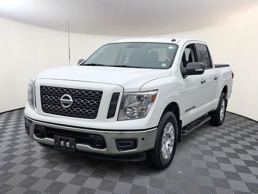 2019 Nissan Titan SV
