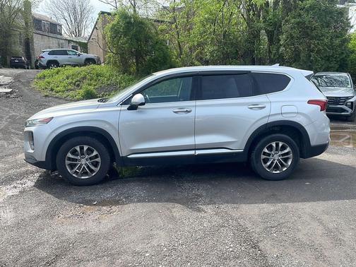 Symphony Silver 2019 Hyundai SANTA FE SEL 2.4