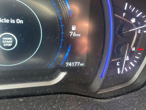 Symphony Silver 2019 Hyundai SANTA FE SEL 2.4