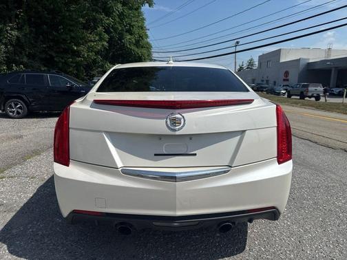 White Diamond Tricoat 2014 Cadillac ATS 2.0L Turbo