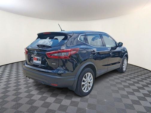 Magnetic Black Pearl 2020 Nissan Rogue Sport S