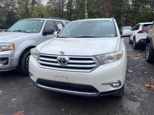 2012 Toyota Highlander SE