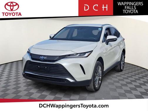 2022 Toyota Venza XLE