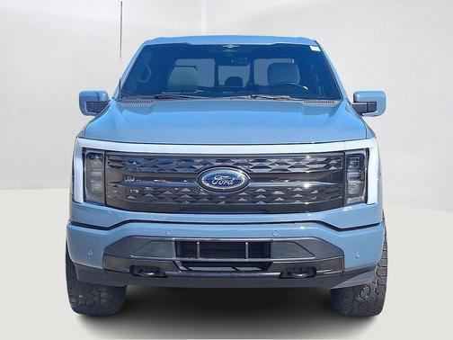 2023 Ford F-150 Lightning Platinum