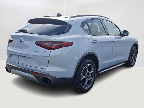 2023 Alfa Romeo Stelvio Ti