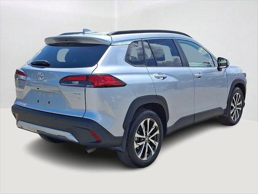 2024 Toyota Corolla Cross XLE
