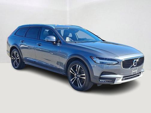 2018 Volvo V90 Cross Country T5