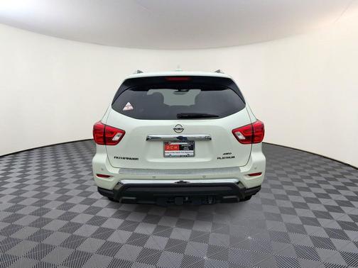 2020 Nissan Pathfinder Platinum 4WD