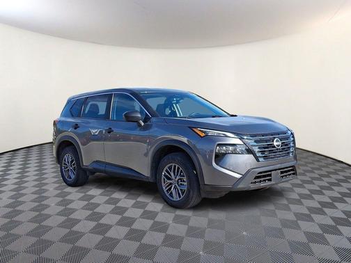 Gun Metallic 2024 Nissan Rogue S
