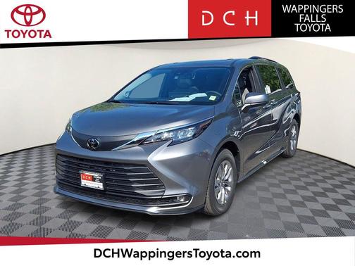 01l5 2026 Toyota Sienna XLE