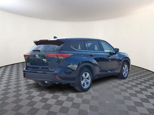 Blueprint 2022 Toyota Highlander LE