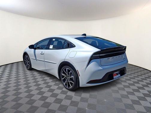 Wind Chill Pearl 2026 Toyota Prius Plug-In Hybrid XSE