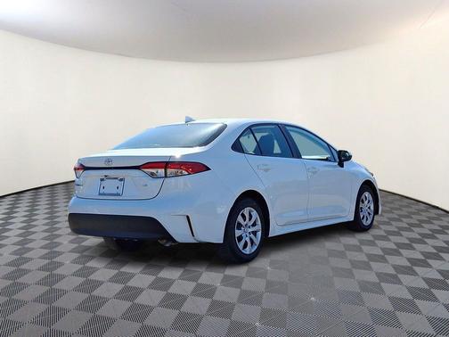 Ice Cap 2024 Toyota Corolla LE