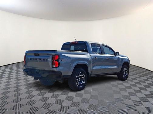 Sterling Gray Metallic 2024 Chevrolet Colorado Z71