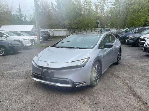 Cutting Edge 2024 Toyota Prius Prime XSE Premium