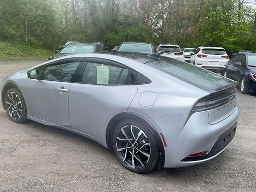 Cutting Edge 2024 Toyota Prius Prime XSE Premium