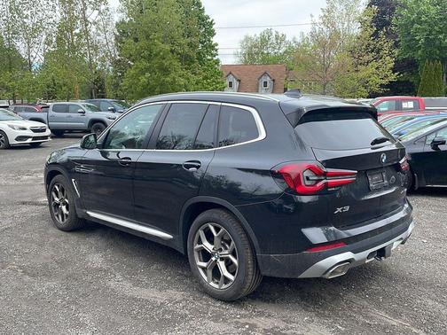 Black Sapphire Metallic 2024 BMW X3 xDrive30i