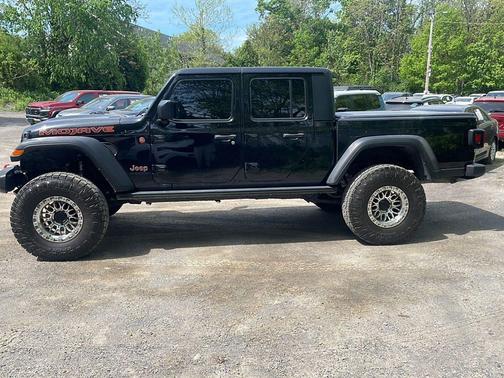Black Clearcoat 2021 Jeep Gladiator Mojave 4x4