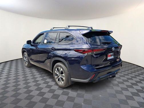 08x8 2026 Toyota Highlander XLE