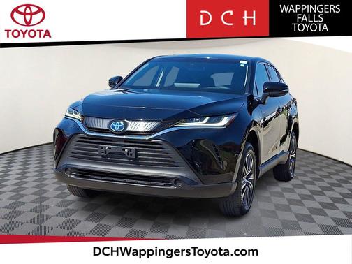 Black 2023 Toyota Venza LE