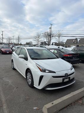 2022 Toyota Prius LE