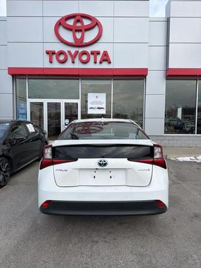 2022 Toyota Prius LE