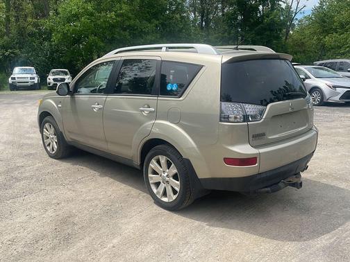Desert Sand Metallic 2008 Mitsubishi Outlander XLS
