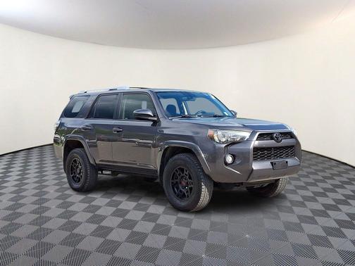 Magnetic Gray Metallic 2018 Toyota 4Runner SR5
