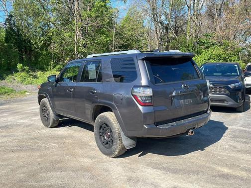 Magnetic Gray Metallic 2018 Toyota 4Runner SR5