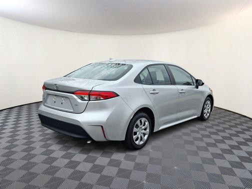 Classic Silver Metallic 2024 Toyota Corolla LE