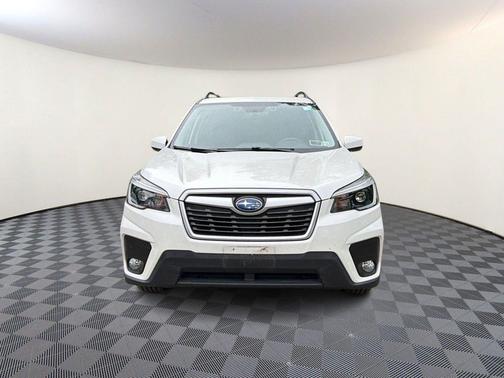 Crystal White Pearl 2021 Subaru Forester Premium