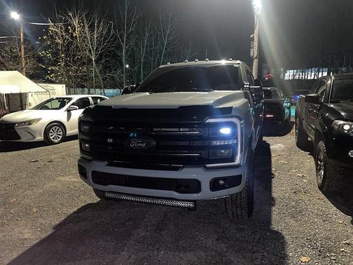 2025 Ford F-250 Platinum