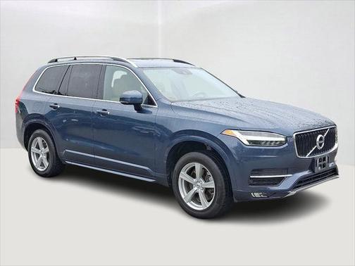 2018 Volvo XC90 T5 Momentum