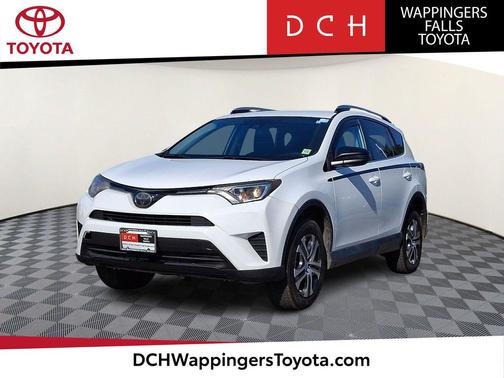 Super White 2018 Toyota RAV4 LE