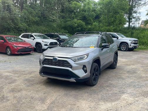 Silver Sky Metallic/Midnight Black Metallic 2021 Toyota RAV4 Hybrid SE