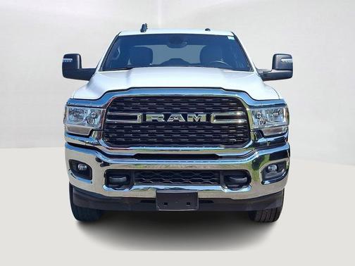 2024 RAM 3500 Big Horn Crew Cab 4x4 8' Box