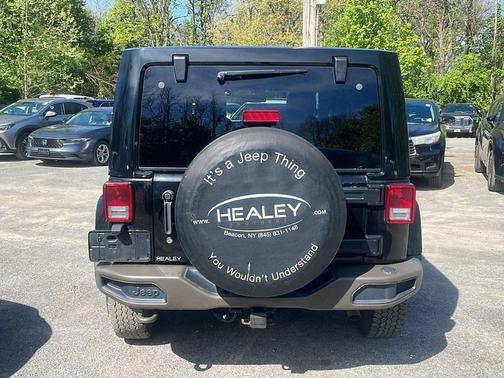 Black Clearcoat 2016 Jeep Wrangler Unlimited Sahara