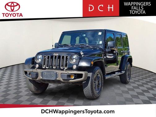 Black Clearcoat 2016 Jeep Wrangler Unlimited Sahara