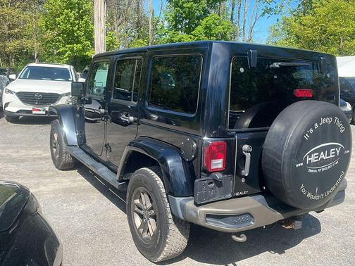 Black Clearcoat 2016 Jeep Wrangler Unlimited Sahara