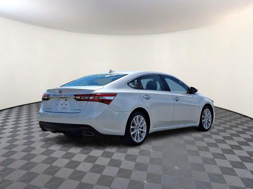 Blizzard Pearl 2014 Toyota Avalon Limited