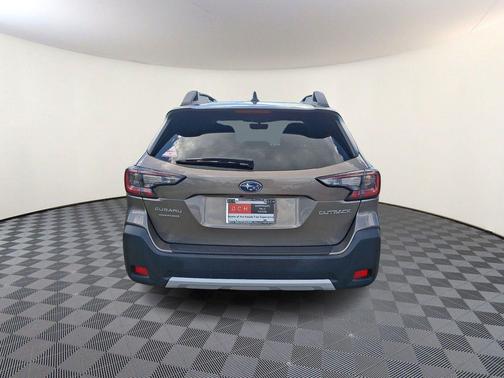 Brilliant Bronze Metallic 2023 Subaru Outback Limited