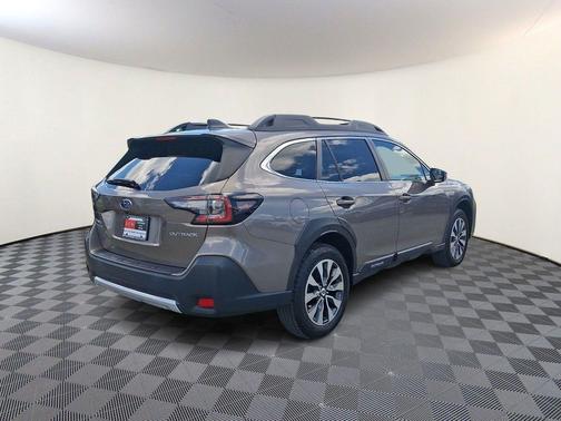 Brilliant Bronze Metallic 2023 Subaru Outback Limited