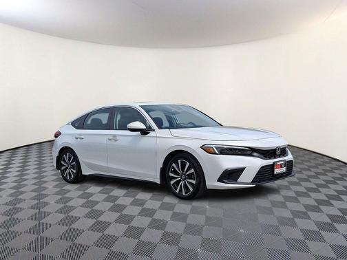 Platinum White Pearl 2022 Honda Civic EX-L