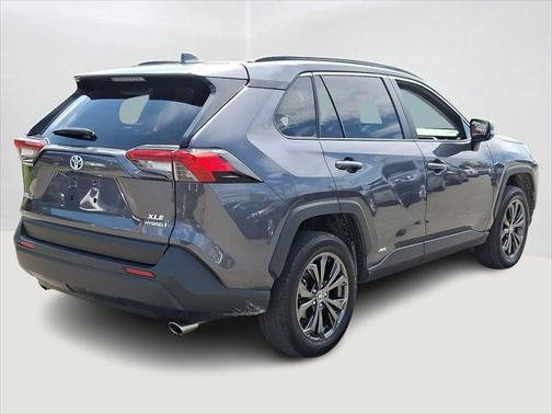 2022 Toyota RAV4 Hybrid XLE Premium