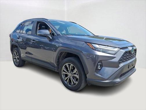 2022 Toyota RAV4 Hybrid XLE Premium