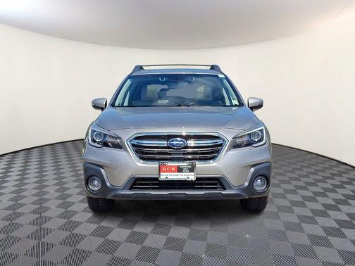 Tungsten Metallic 2018 Subaru Outback 2.5i Limited