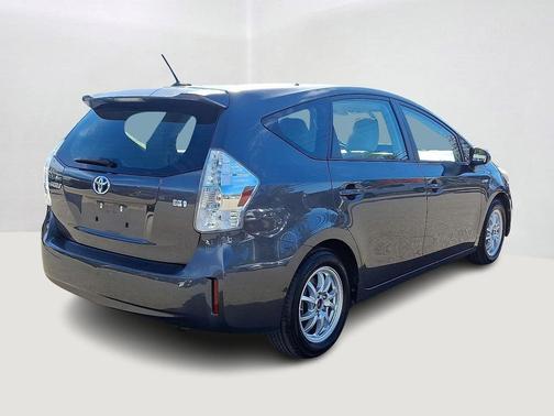 2013 Toyota Prius v Three