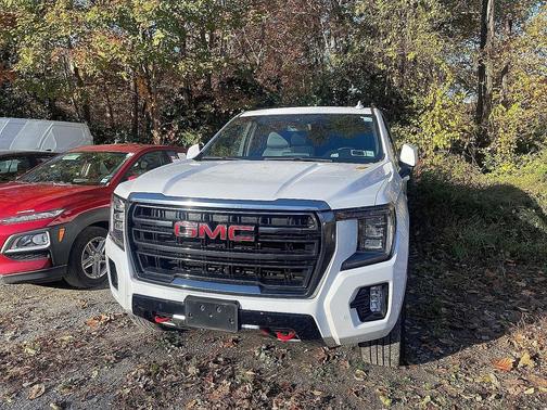 2022 GMC Yukon 4WD AT4