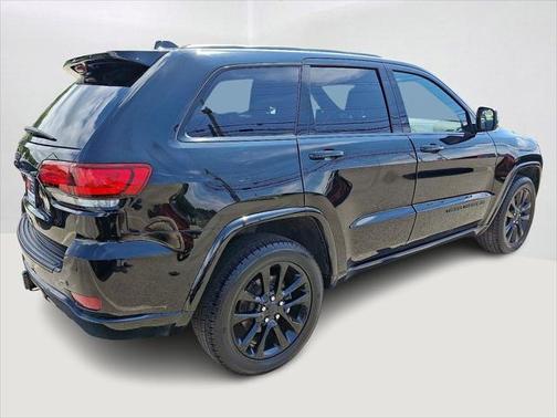 2021 Jeep Grand Cherokee Laredo