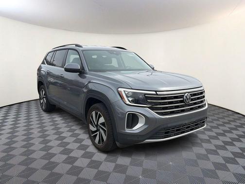 2025 Volkswagen Atlas 2.0T SE w/Technology 4MOTION